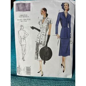 Vogue sewing pattern 1072 suit long blazer Aline skirt